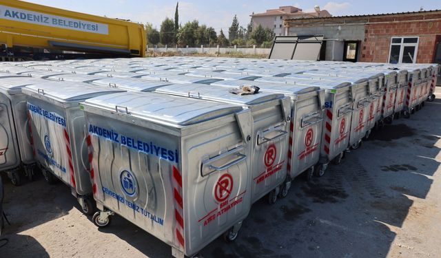 Akdeniz'e 250 adet yeni çöp konteyneri