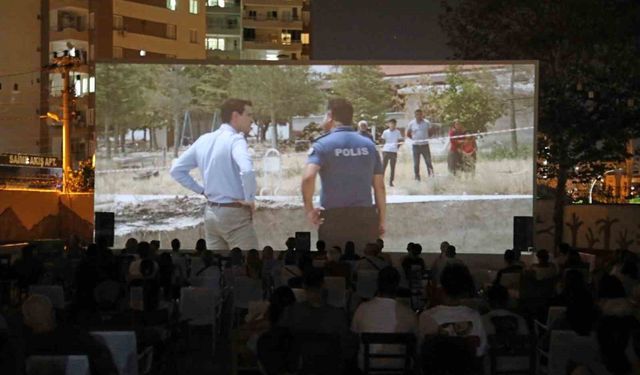 Yazlık Sinema Kapandı, Hayat AVM'ye Taşındı: Mersin'in Değişen Merkezi