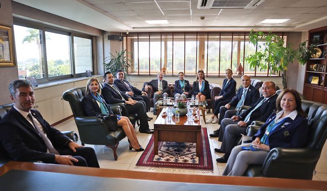 Rotary Liderleri Mersin’de MTSO ile Ortak Projeleri Görüştü