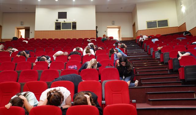 MEÜ Personeli ve Öğrencilerine Afet ve Yangın Farkındalık Eğitimi