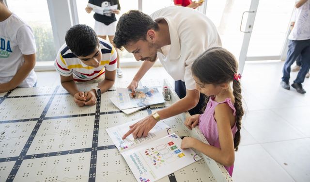 Mersin’de Türkiye'nin İlk Yapay Zeka Destekli Çocuk Dergisi Yayında!