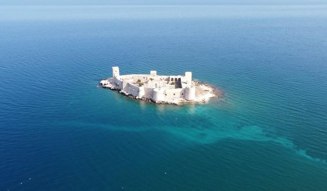 Tarihin Denize Açılan Kapısı: Kızkalesi Zamana Direniyor