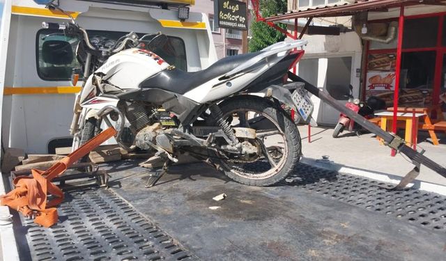 Mersin’in Mut ilçesinde otomobil ile motosiklet çarpıştı: 1 yaralı