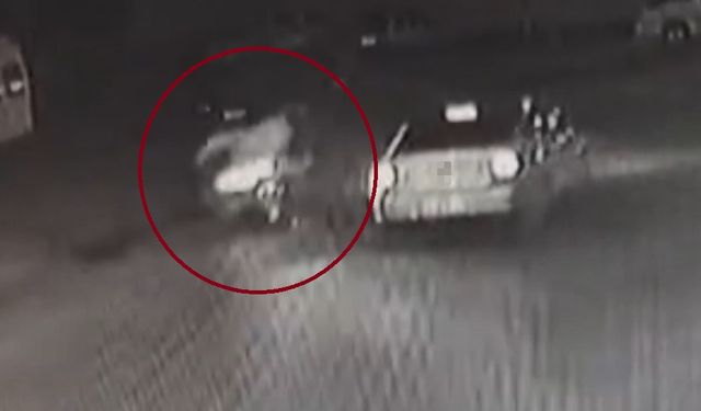Erdemli’de Korkutan Kaza: Motosiklet Otomobille Çarpıştı, Sürücü Yaralandı