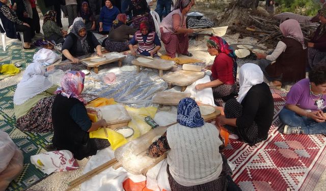 Köy Kadınlarından Örnek Dayanışma: İmeceyle Lezzet Şöleni