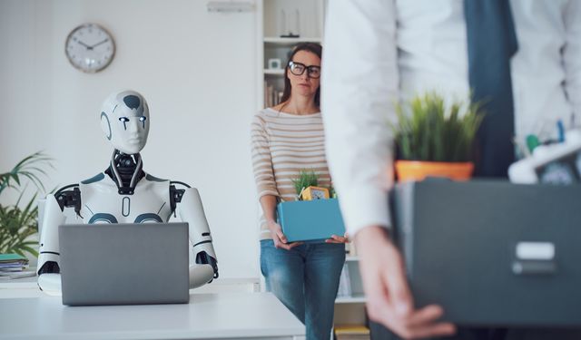 E-Ticaret Devi, Yüzbinlerce Çalışanı Robotlarla Değiştiriyor! 600 Bin Kişi İşsiz Kalabilir…