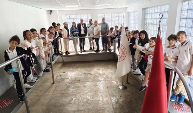 Kültürün İzinde Mersin: Öğrenciler Narlıkuyu Mozaik Müzesi’ni Keşfetti