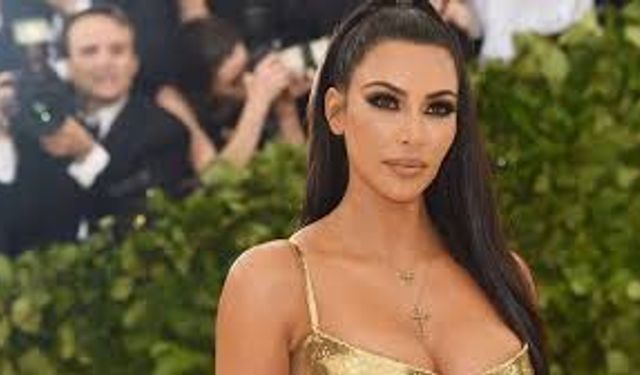 Kim Kardashian’dan Yeni İmaj! Kısa Saçlarıyla Görenleri Şoke Etti