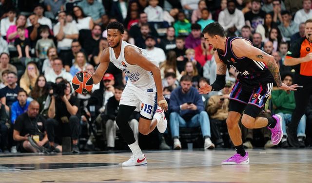 Paris Basketball - Anadolu Efes: 80-90