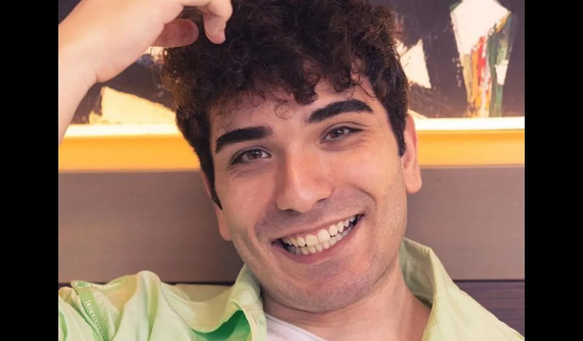 Turgut Ekim Kimdir, Enes Batur ile Kuzen Mi?