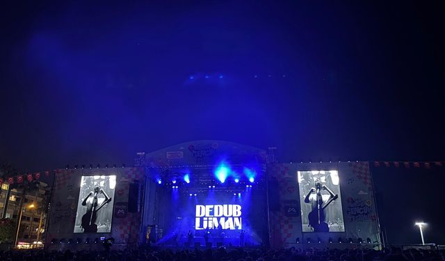 Mersin'de Cumhuriyet Coşkusu Dedüblüman Rüzgarıyla Başladı