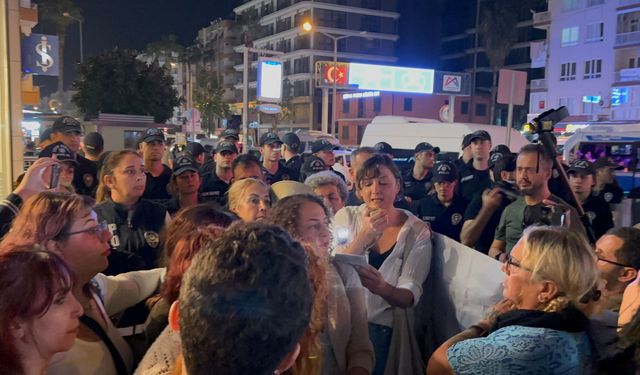 Kadınların Mersin Eyleminde Gergin Anlar: Polis Müdahale Etti