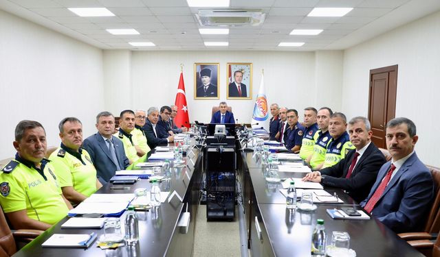 Mersin Valisi Toros, Trafik Güvenliği VKS Toplantısında