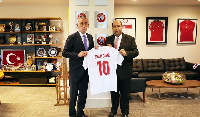 Atakaş Hatayspor Kulübü Başkanı TFF Başkanı Hacıosmanoğlu’nu Ziyaret Etti