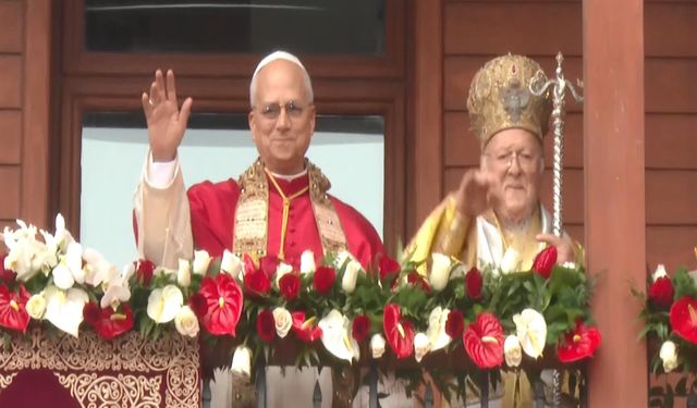 Papa 14. Leo Fener Rum Patrikhanesi'nde Ayine Katıldı