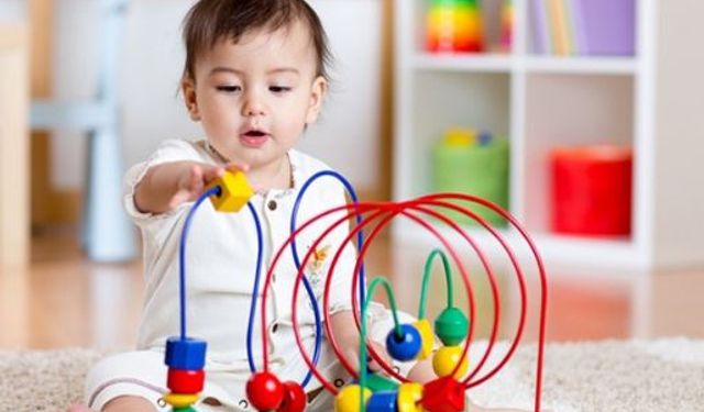 Uzmanlar uyarıyor: İyi niyetli ebeveyn hataları çocukların konuşma gelişimini geciktirebilir