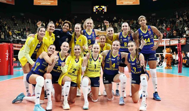 Fenerbahçe Eczacıbaşı'nı Devirdi