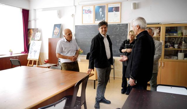 İl Milli Eğitim Müdürü Muhammed Özdemirci, Mezitli Halk Eğitimi Merkezini Ziyaret Etti