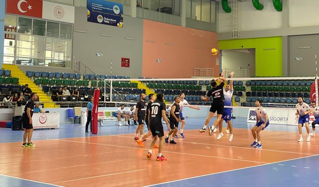 Mersin’de Kamu Spor Oyunları Heyecanı Sürüyor