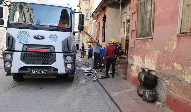 Akdeniz Belediyesi’nden Yangın Mağduru Aileye Yardım Eli