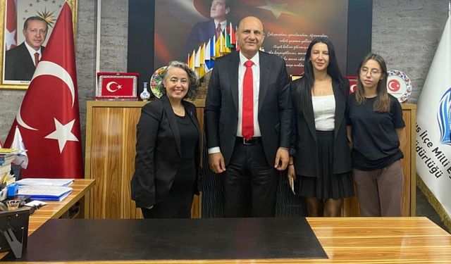 Tarsus İlçe Milli Eğitim Müdürü Anteplioğlu'ndan Öğretmenler Günü Kutlama Ziyareti