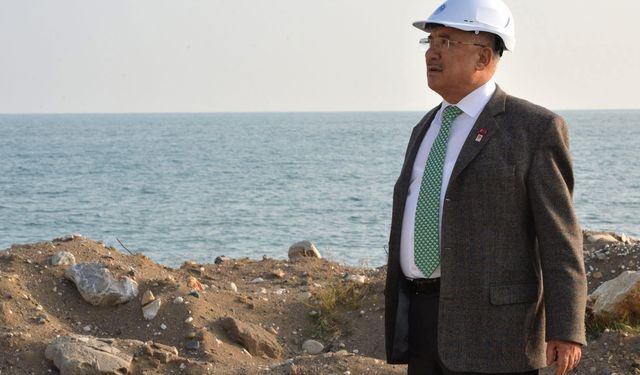 Vekil Kocamaz’dan İklim Değişikliği ve Çevre Vahşeti Uyarısı: "Kuraklık İnsanın İhtirası Yüzünden"