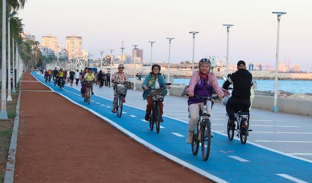 Mersin’de kadınlara ücretsiz bisiklet eğitimi