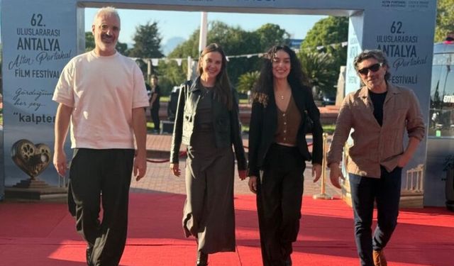 Alina Boz’un Kısa Filmi “Adako” Altın Portakal’da Ayakta Alkışlandı