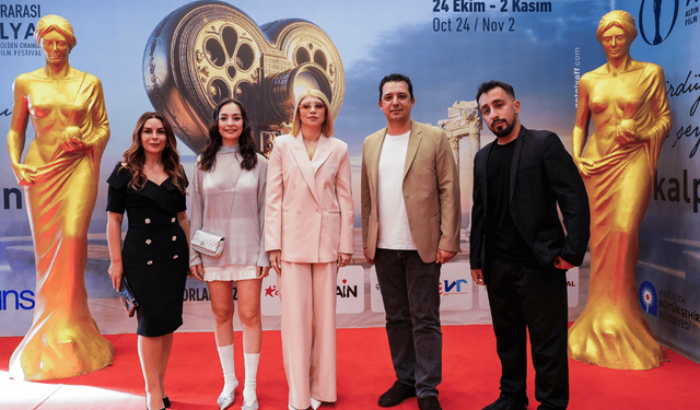 Altın Portakal'da 'Adresi Olmayan Ev' Filmine Büyük İlgi