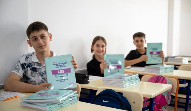Mersin Büyükşehir’den Binlerce Öğrenciye Ücretsiz LGS ve YKS Kaynağı