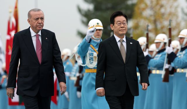 Cumhurbaşkanı Erdoğan, Güney Kore Cumhurbaşkanı Lee'yi Resmi Törenle Karşıladı