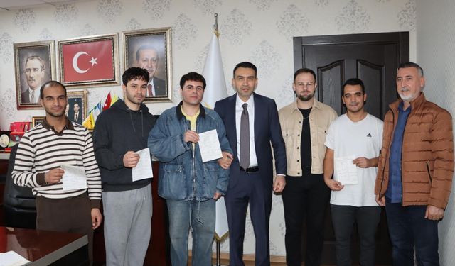 AK Parti Mersin'e Yeni Katılımlarla Güçleniyor