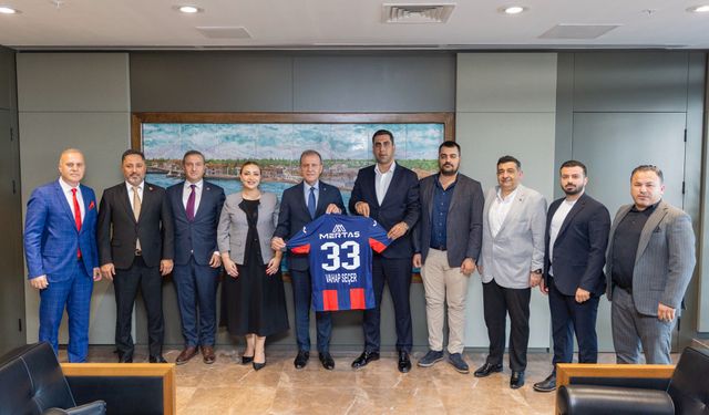 Yeni Mersin İdmanyurdu Yönetiminden Başkan Seçer'e Ziyaret