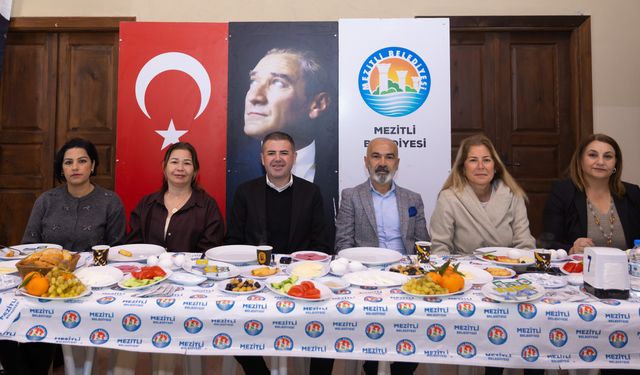 Başkan Tuncer 100 Yıllık Taş Mektep’te Muhtarlarla Bir Araya Geldi