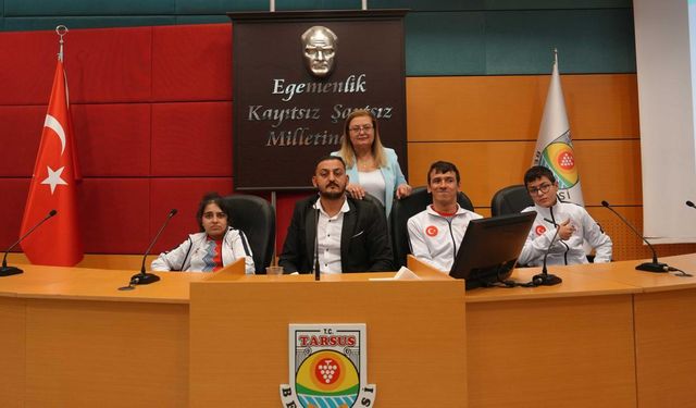 Tarsus’ta Batuhan Eruçar’dan İlham Dolu Buluşma: “Engel Cehalette Olur”