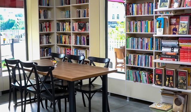 Mezitli Belediyesi “Yeni Nesil Kitap Kafe’yi” Hizmete Açtı
