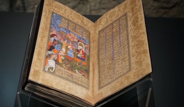 Bakan Ersoy: "Mana ve Nakış Sergisi Dünyada Bir İlk"