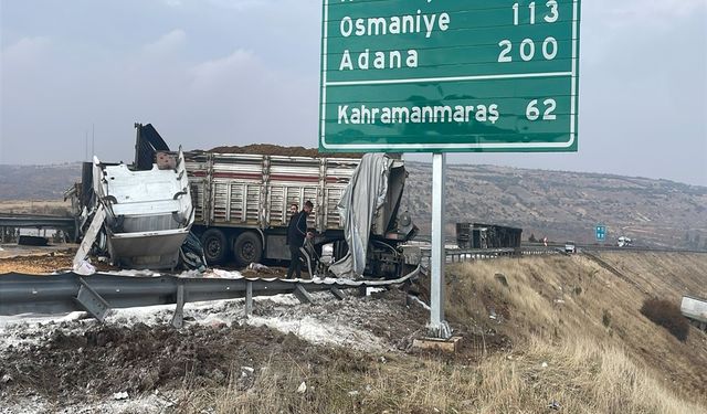 Gaziantep’te TAG Otoyolunda Zincirleme Kaza: 3 Tır Alev Aldı, Yol Trafiğe Kapandı