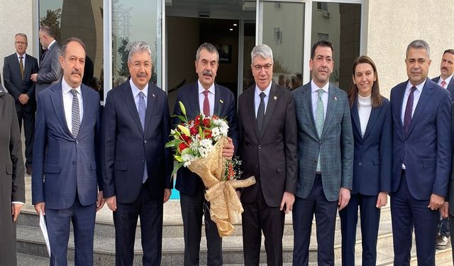 Deprem Bölgelerinde Binlerce Derslik Hizmete Giriyor