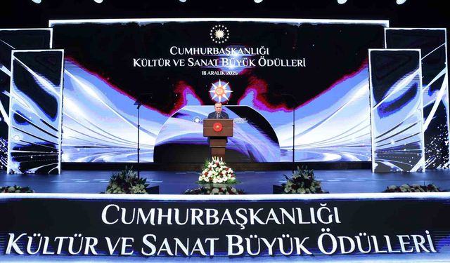 Cumhurbaşkanı Erdoğan: "Filistin Halkının Yanında Eğilmeden, Bükülmeden Dimdik Duruyoruz"