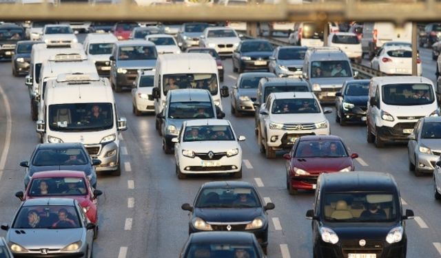 Mersin'de 11 Ayda 888 Bin 18 Aracın Trafiğe Kaydı Yapıldı