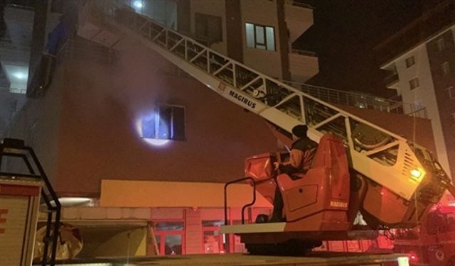 Çay Makinesi Deposunda Alevler Yükseldi: İtfaiye Kısa Sürede Söndürdü