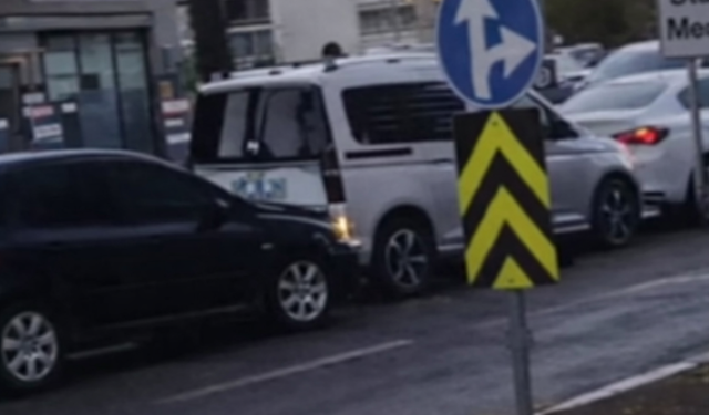 Limonluk Mahallesi’nde Zincirleme Trafik Kazası: 7 Araç Hasar Gördü