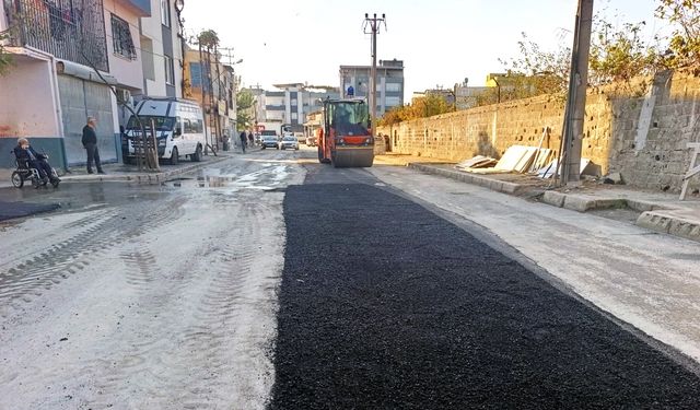 Akdeniz'de Yollar Yenileniyor, İlçenin Çehresi Değişiyor
