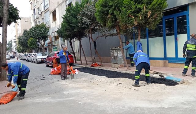 Akdeniz Belediyesi Mahalle Aralarındaki Yol Çalışmalarına Devam ediyor