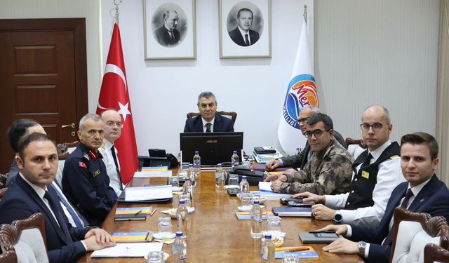 Mersin’de 860 Aranan Şahıs Yakalandı