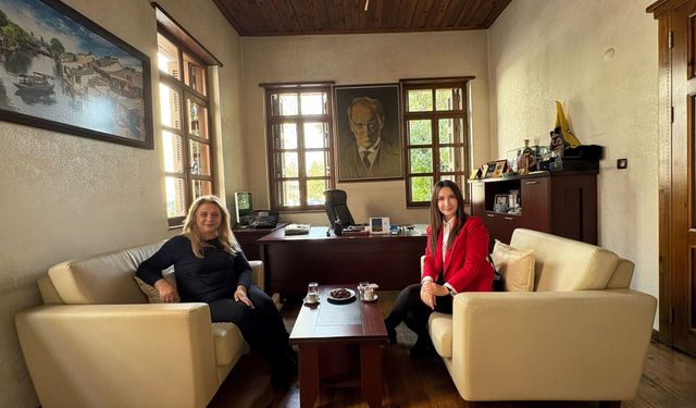 Genç TURAB Kurucu & YK Başkanı Merve Tepretmez’den Çukurova Gazetesi’ne Ziyaret