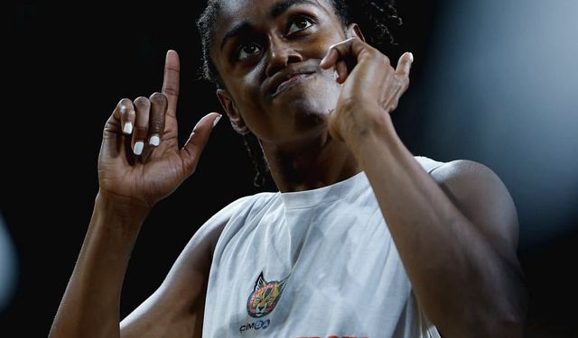 ÇBK Mersin Tiffany Hayes ile Yollarını Ayırdı