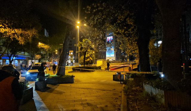 Akrabasını bıçakla öldürdü