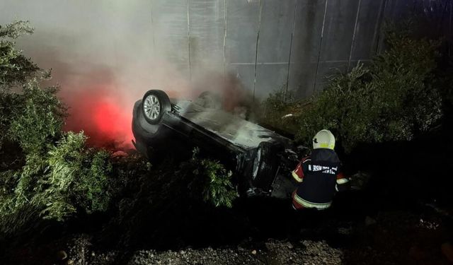 Elektrikli Araç Takla Attı, Seraya Girdi: Sürücü Hastaneye Kaldırıldı